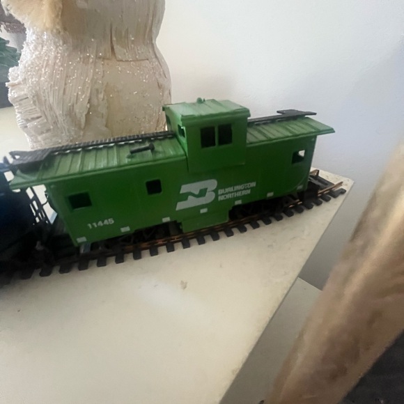 Model Trains - Picture 3 of 5